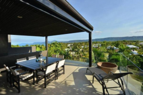 Hapuka - Luxury Villa with Stunning Views on Murphy St